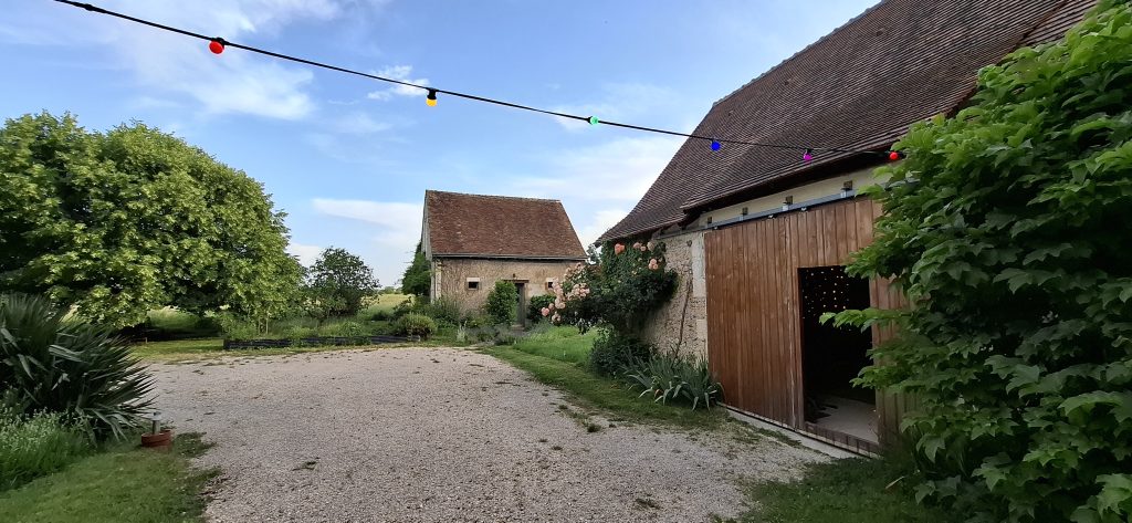 la grange et la dépendance, la Sauvagère